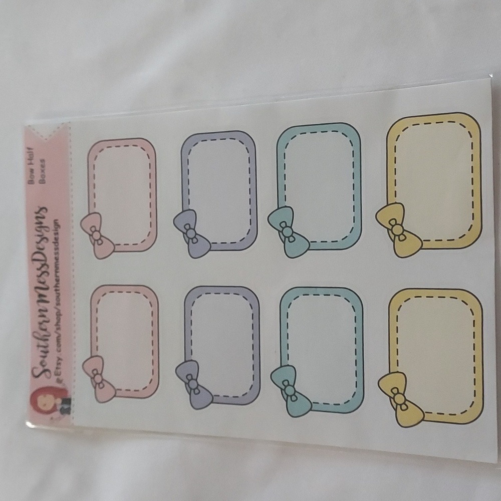 SOUTHERNMESSDESIGNS bow half boxes 8 stickers